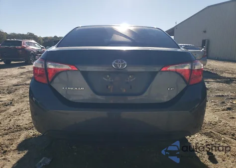 2015 Toyota Corolla L z USA, uszkodzony, nr VIN 5YFBURHE4FP193981